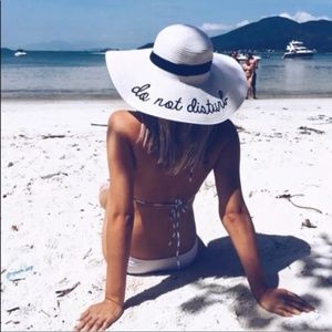 Do Not Disturb White Floppy Straw Sun Beach Hat